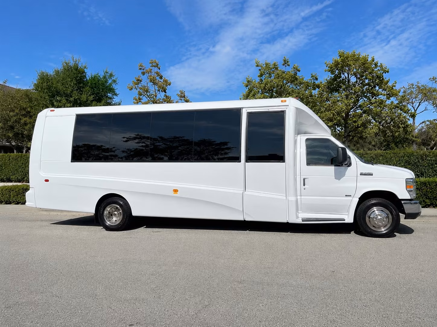 book a minibus for smaller lakeland prom groups heading to dinner or pre prom events