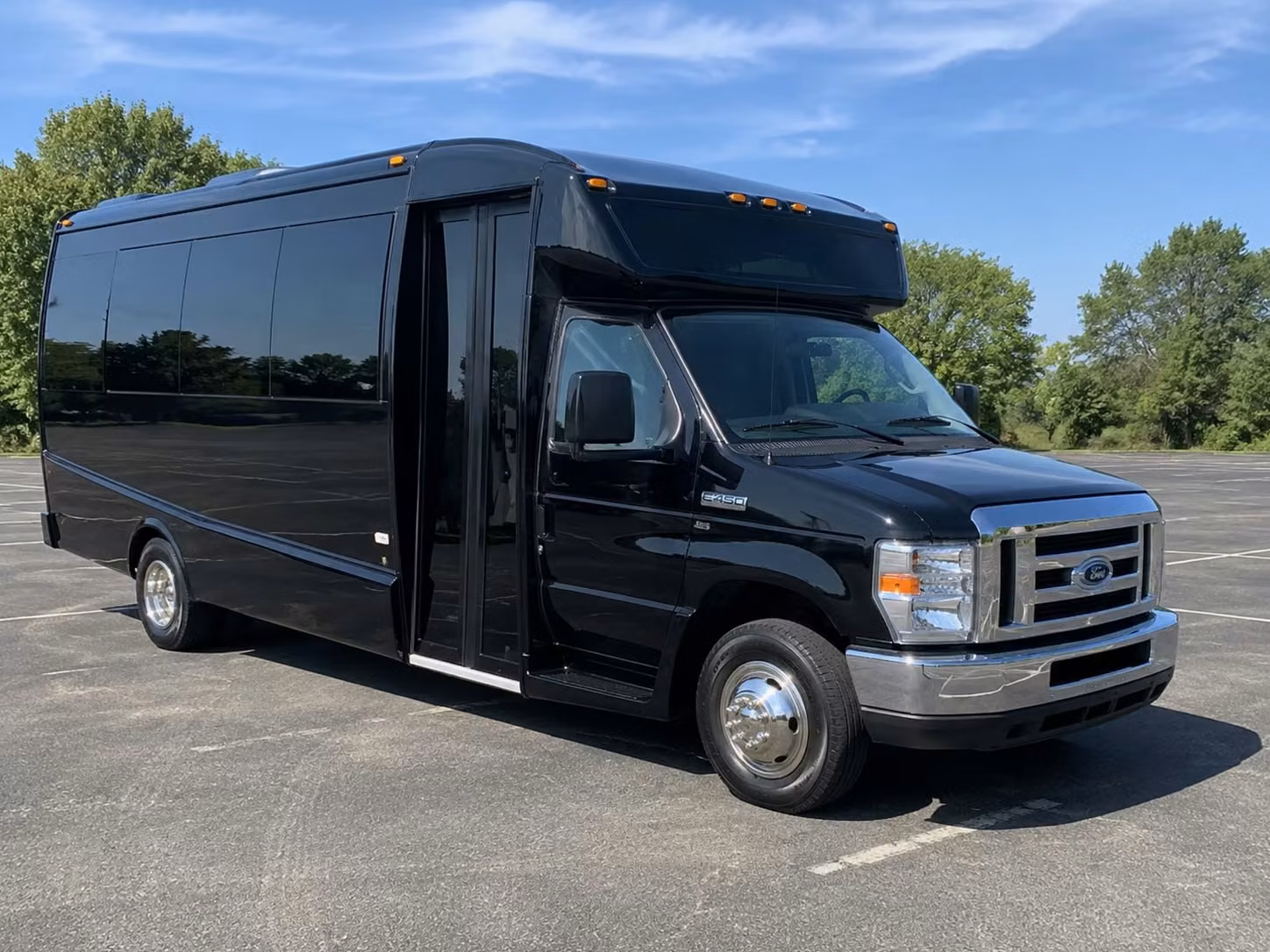 lakeland 18 passenger minibus rental