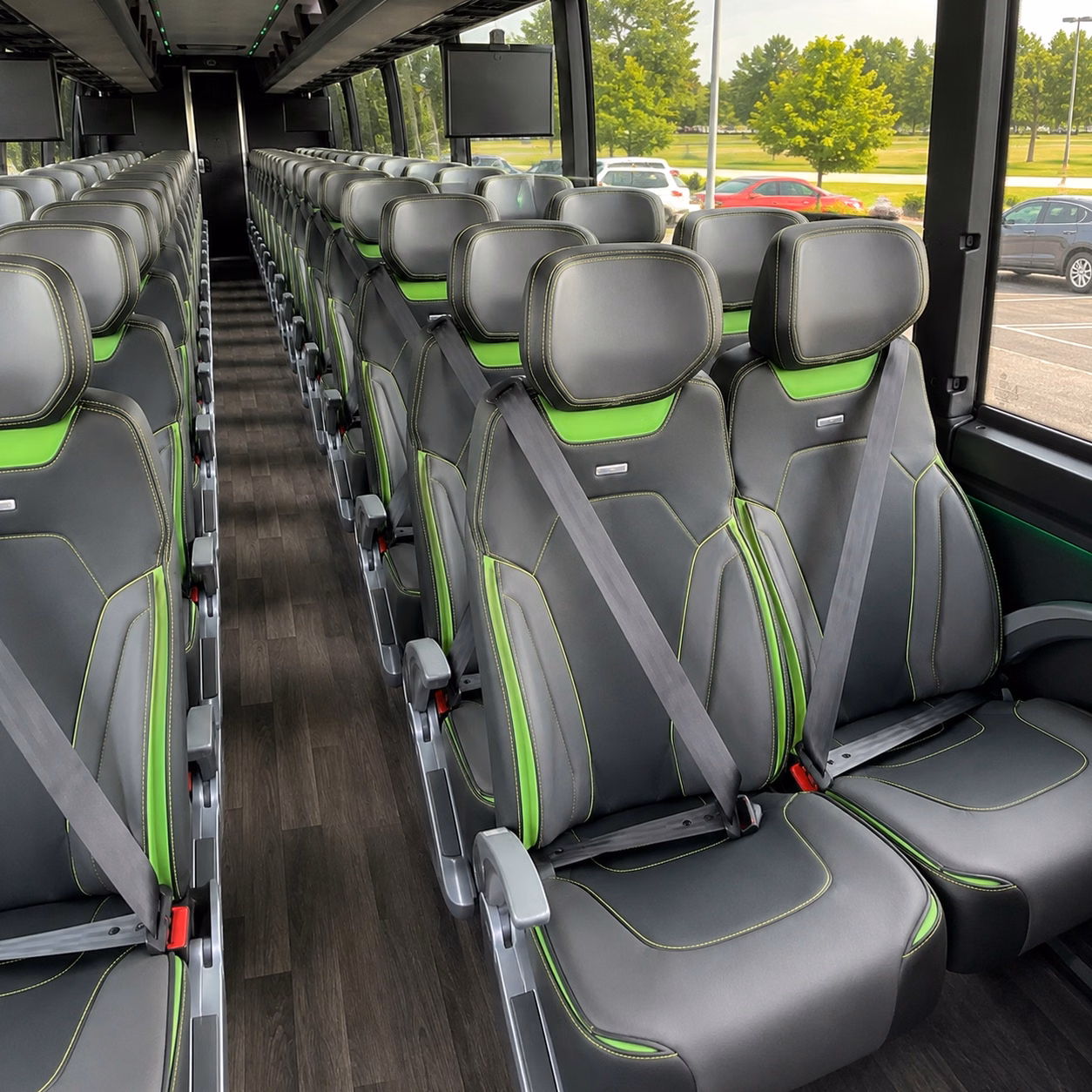 lakeland 56 passenger charter bus rental